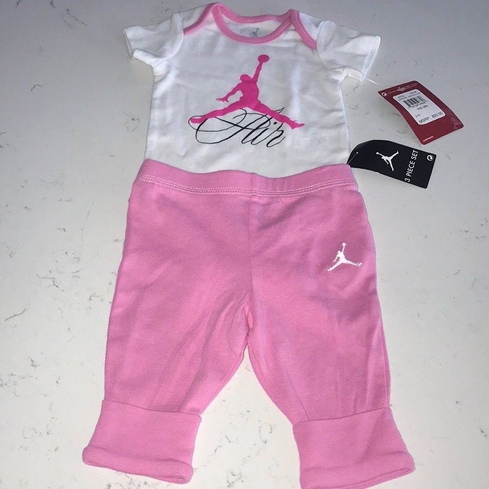 Nike Air NWT 2 piece set